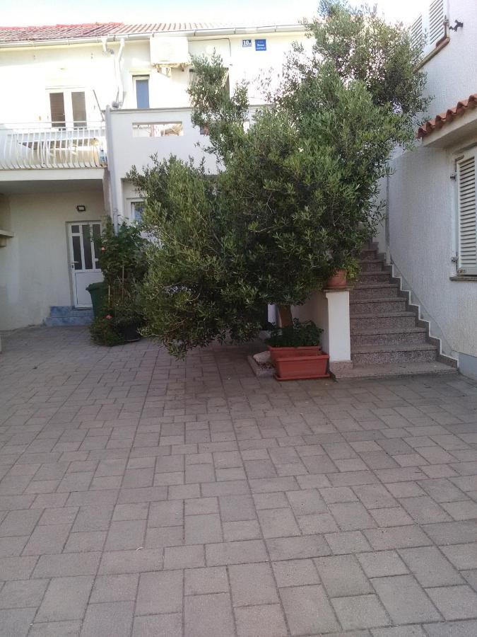 Apartment Ticic Povljana Kültér fotó