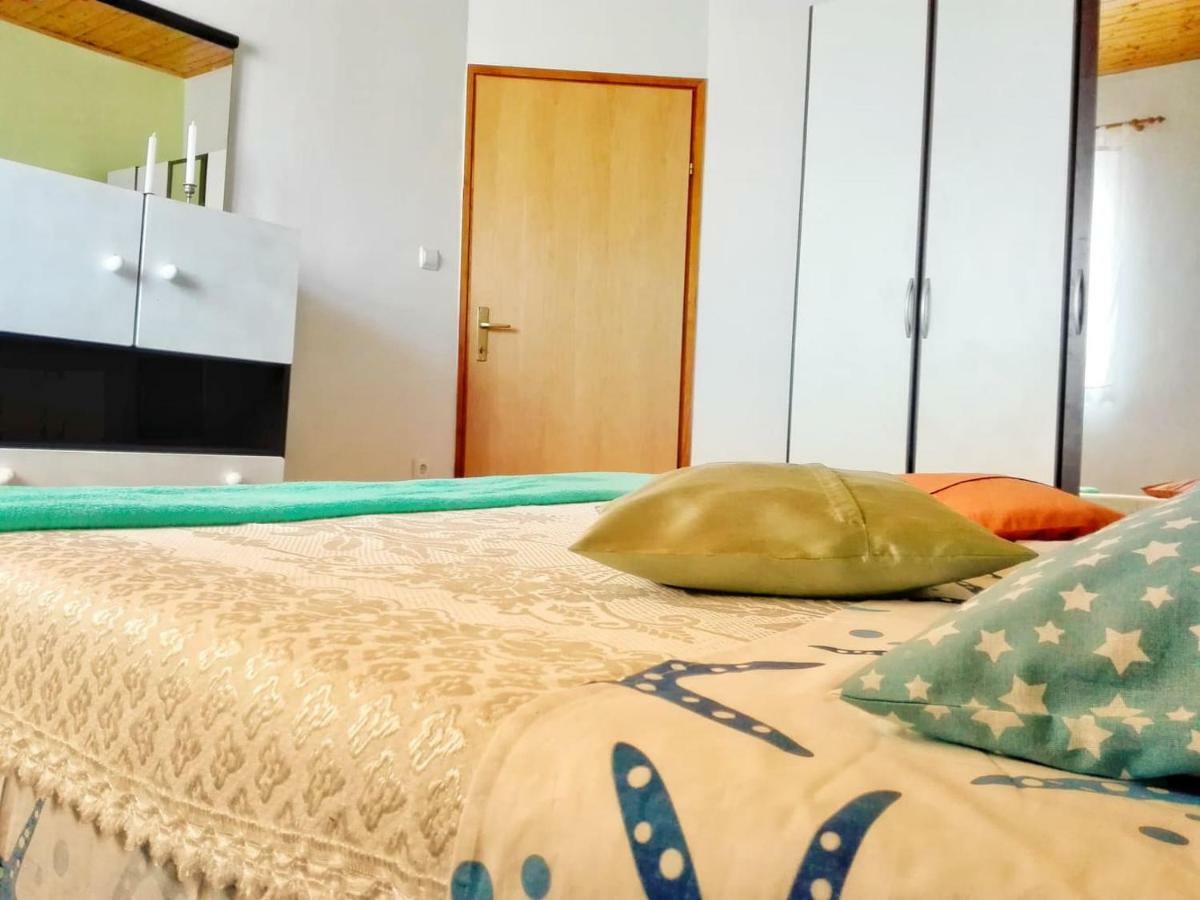 Apartment Ticic Povljana Kültér fotó